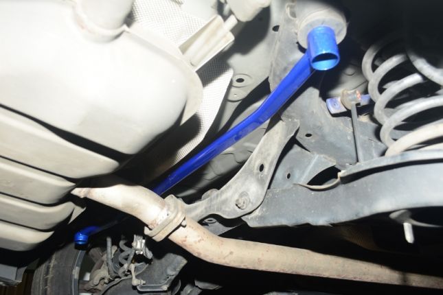 Q0239_8 Hardrace Hiflsrahmen, hintere Strebe Mazda