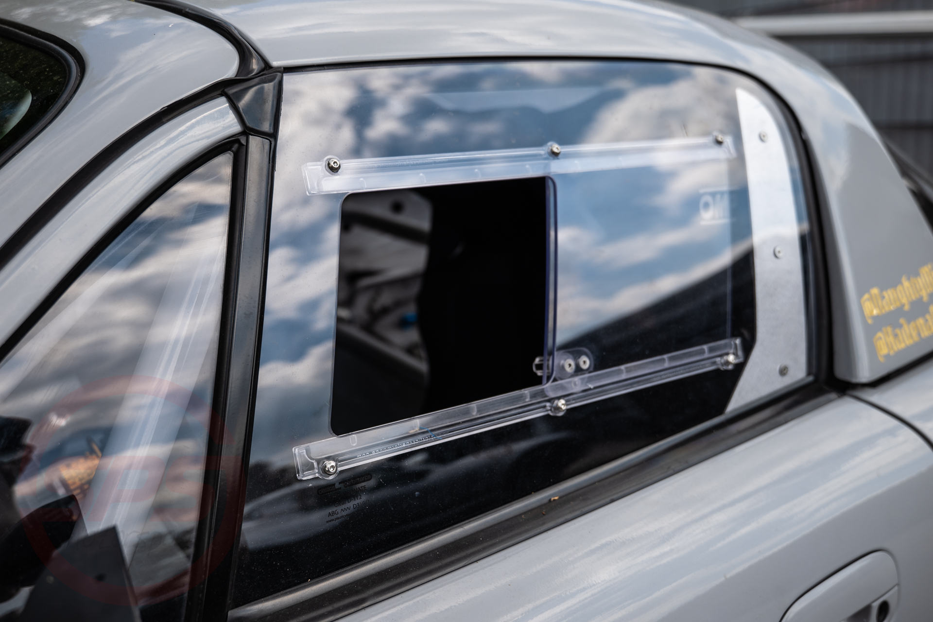 makrolonscheibe-1-von-3z5bWCvKG37aWI Slider window driver side Makrolon