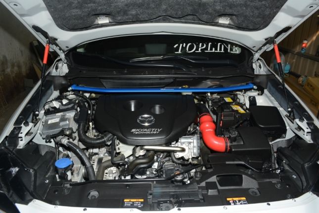 Hardrace Domstrebe vorne Mazda